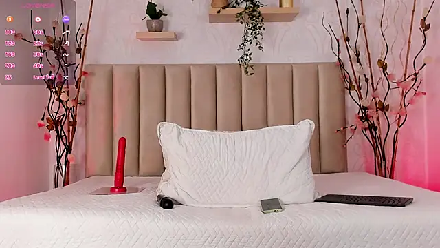 ivone adams online show from September 2025 04:03:01 AM