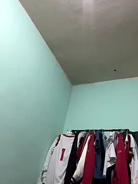 yObal-hot online show from September 2025 05:42:01 AM