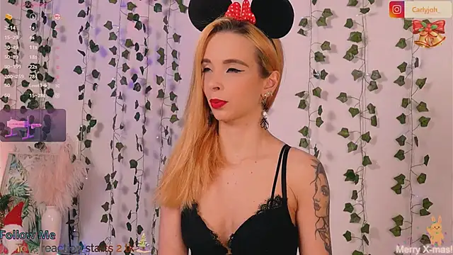 Snapshot of CarlyMilton chatting on December 2024 09:19:01 PM CarlyMilton online show from December 2024 09:19:01 PM