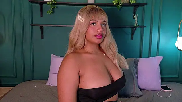 taylor-sexyy online show from February 2026 12:00:02 AM