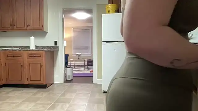 Snapshot of sexylilly69 chatting on February 2025 03:18:01 AM sexylilly69 online show from February 2025 03:18:01 AM