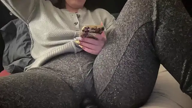 Snapshot of sexylilly69 chatting on February 2025 01:47:02 AM sexylilly69 online show from February 2025 01:47:02 AM