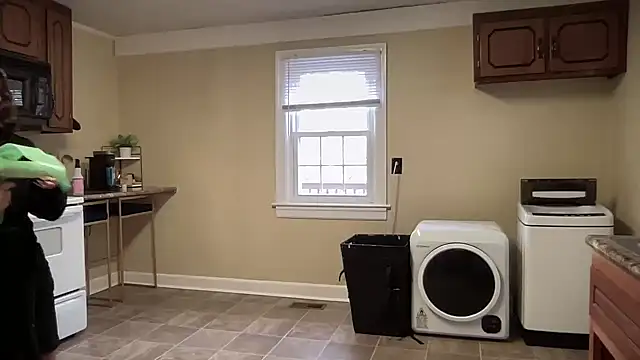 Snapshot of sexylilly69 chatting on February 2025 10:14:02 PM sexylilly69 online show from February 2025 10:14:02 PM