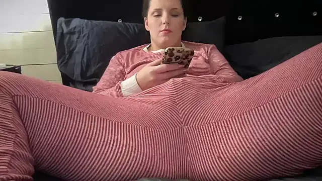 Snapshot of sexylilly69 chatting on February 2025 05:48:02 AM sexylilly69 online show from February 2025 05:48:02 AM