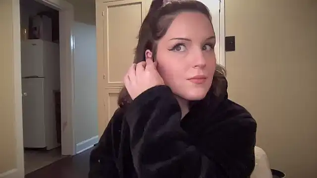 Snapshot of sexylilly69 chatting on March 2025 03:33:01 AM sexylilly69 online show from March 2025 03:33:01 AM