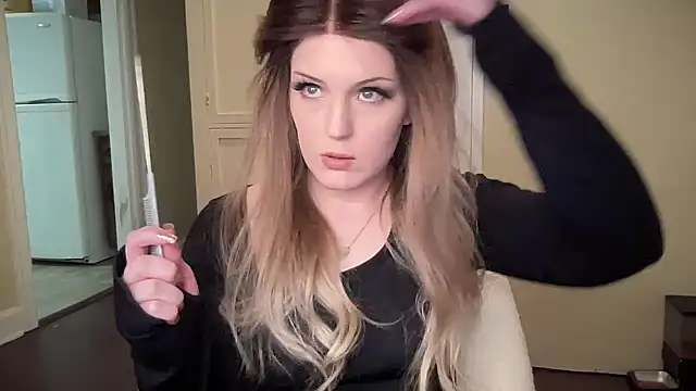 Snapshot of sexylilly69 chatting on March 2025 12:11:02 AM sexylilly69 online show from March 2025 12:11:02 AM