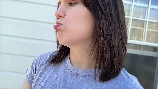 Snapshot of sexylilly69 chatting on March 2025 08:09:01 PM sexylilly69 online show from March 2025 08:09:01 PM