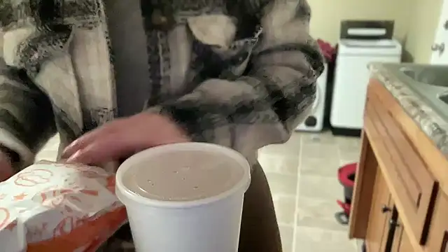 Snapshot of sexylilly69 chatting on March 2025 03:42:01 AM sexylilly69 online show from March 2025 03:42:01 AM