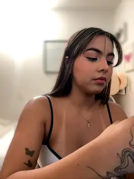 Snapshot of Zarah_Blare chatting on September 2025 01:10:01 AM Zarah Blare online show from September 2025 01:10:01 AM