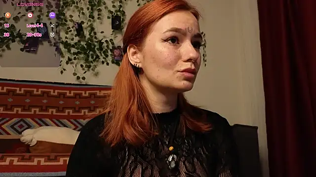 girl with snaketatto0 online show from December 2025 02:17:02 AM