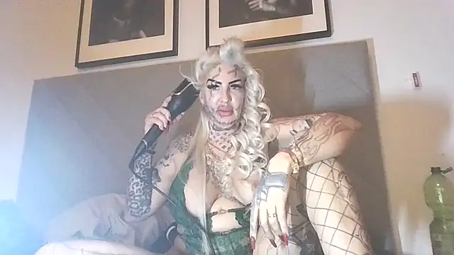 Jeanny Bln online show from December 2024 03:54:02 PM