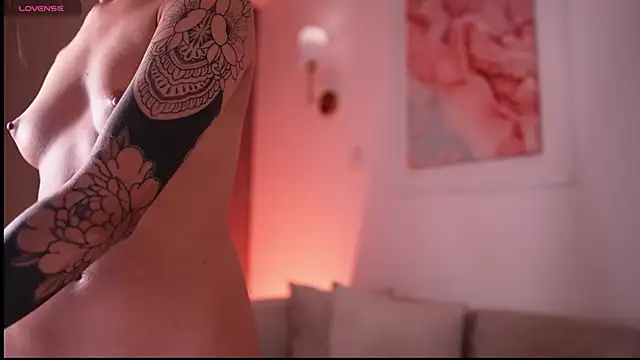 GigiLee  online show from February 2025 02:19:01 AM