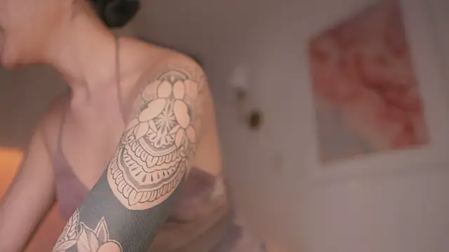 GigiLee  online show from September 2025 10:09:01 PM