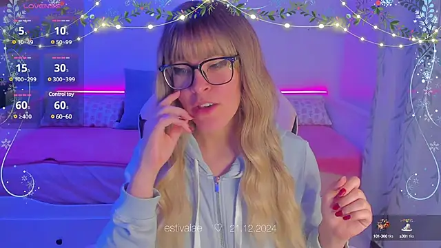 estivalae online show from December 2024 07:49:02 PM