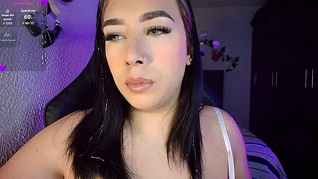 leahtemptation3 online show from February 2026 10:50:02 PM