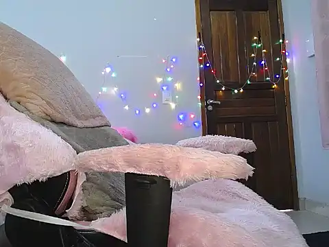 Irresistible24 online show from March 2025 11:50:02 AM