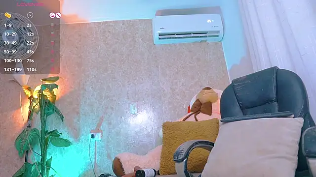 abbyhill27 online show from December 2025 09:38:01 AM