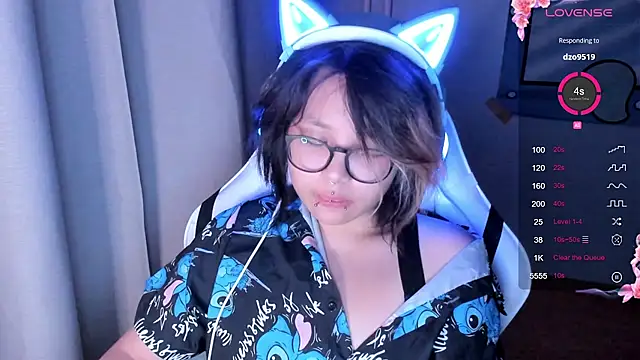 maydaykimmy online show from October 2025 09:24:01 PM