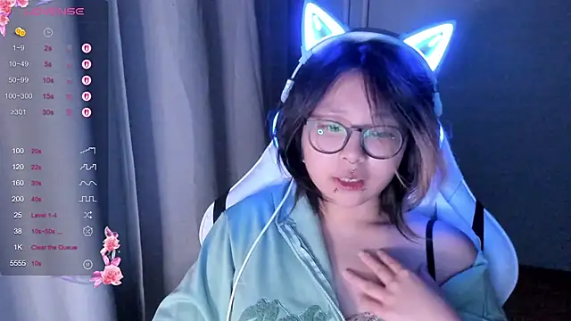 maydaykimmy online show from November 2025 09:04:02 PM