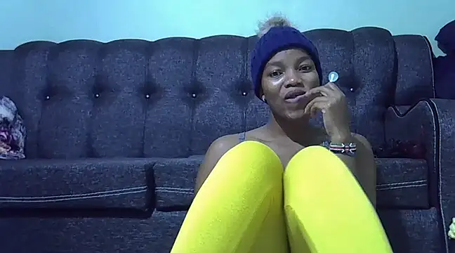 prettychoco1 online show from February 2025 02:00:01 AM