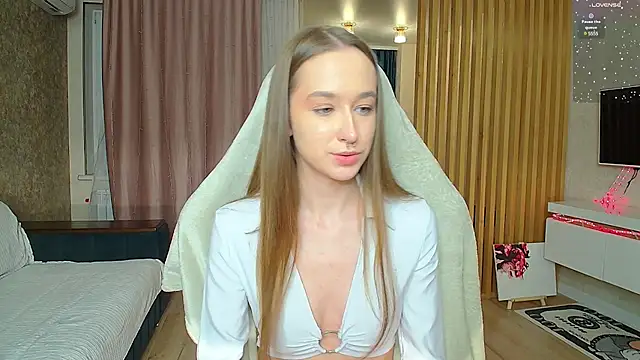 Sweett Monica online show from March 2025 07:25:01 PM