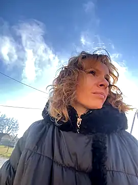 Snapshot of Anita-Smith chatting on November 2025 08:13:02 AM Anita-Smith online show from November 2025 08:13:02 AM