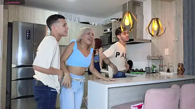 xalicesfantasyx online show from March 2025 04:46:01 PM