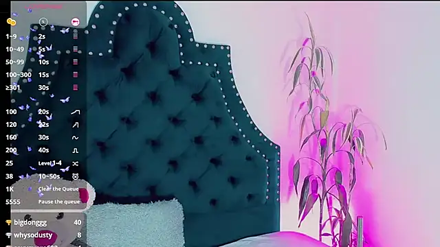 Emmaa Saenz  online show from February 2025 03:09:02 AM