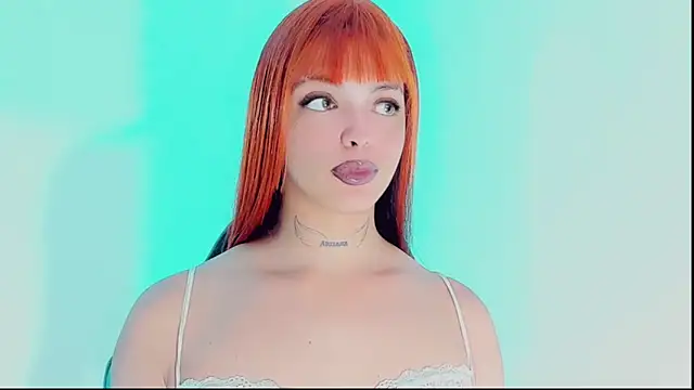 Emmaa Saenz  online show from December 2025 06:27:02 PM