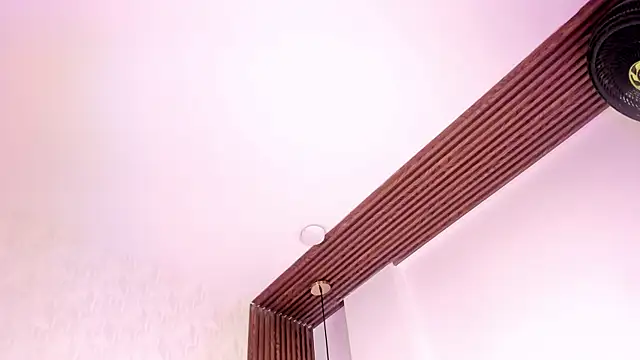 im tyra online show from November 2025 05:35:01 AM