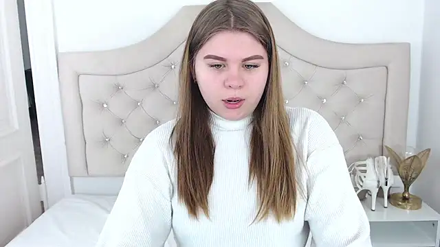 Snapshot of AbbyPleasure chatting on December 2024 09:57:01 AM AbbyPleasure online show from December 2024 09:57:01 AM