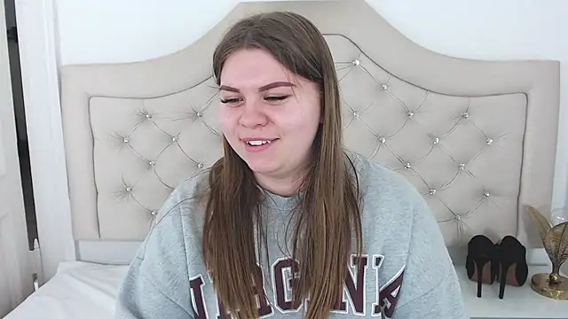 Snapshot of AbbyPleasure chatting on January 2025 01:27:01 PM AbbyPleasure online show from January 2025 01:27:01 PM