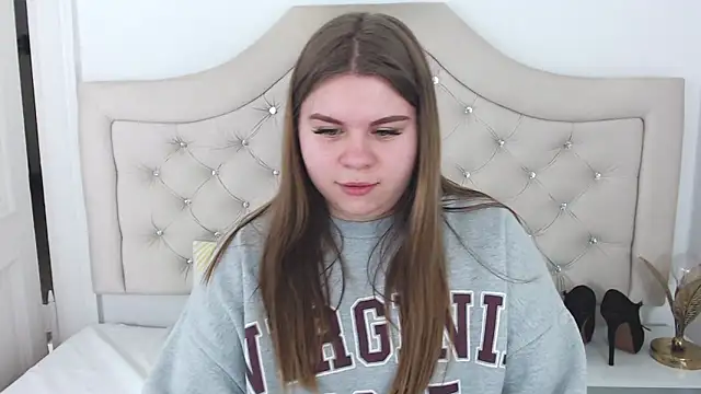 Snapshot of AbbyPleasure chatting on January 2025 04:30:01 PM AbbyPleasure online show from January 2025 04:30:01 PM