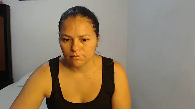 Snapshot of Lolyta_mature1 chatting on June 2026 04:17:01 PM Lolyta mature1 online show from June 2026 04:17:01 PM