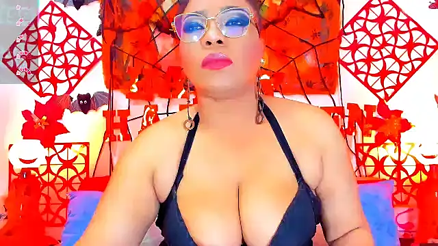 SQUIRTBRUNETE online show from November 2025 05:48:02 PM