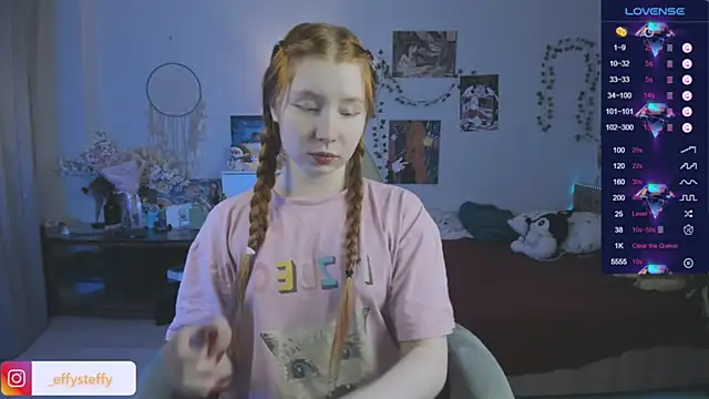 CallMeEffy1 online show from December 2025 07:34:02 PM