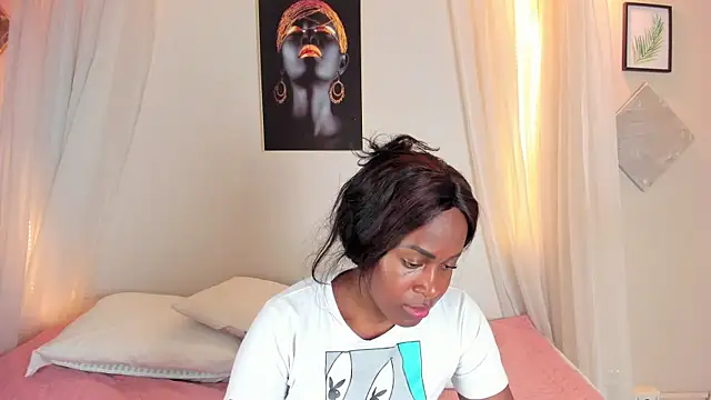 Snapshot of Kenia_Montez chatting on January 2025 05:20:02 AM Kenia Montez online show from January 2025 05:20:02 AM