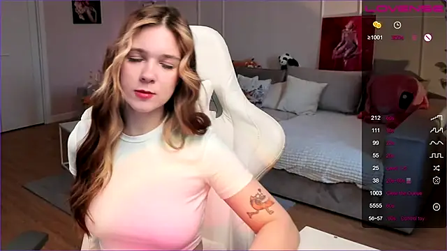 Frau Lina online show from March 2026 03:15:02 PM