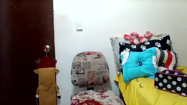 Snapshot of Alisson_brand chatting on January 2025 12:14:01 PM Alisson brand online show from January 2025 12:14:01 PM