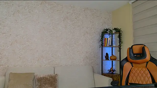 Snapshot of AdanReilly chatting on December 2024 10:19:01 PM AdanReilly online show from December 2024 10:19:01 PM