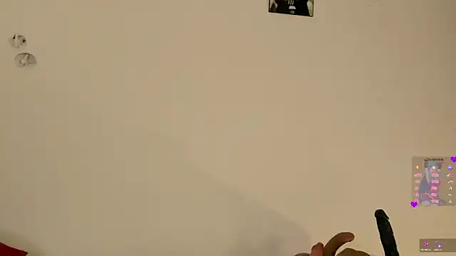 Snapshot of Maggie_1 chatting on October 2025 01:13:02 AM Maggie 1 online show from October 2025 01:13:02 AM