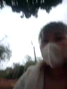 Snapshot of zizi_public chatting on January 2025 10:50:02 AM zizi public online show from January 2025 10:50:02 AM