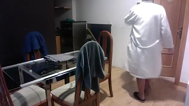 Snapshot of nakedalways999 chatting on December 2024 11:07:02 AM nakedalways999 online show from December 2024 11:07:02 AM