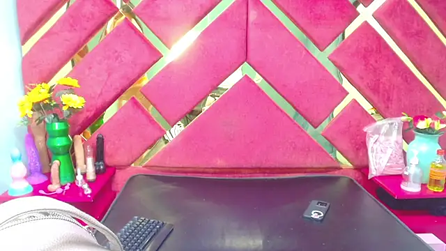 Snapshot of Sweet_Annyy chatting on October 2025 12:45:01 PM Sweet Annyy online show from October 2025 12:45:01 PM