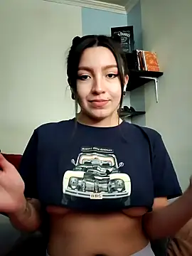 Snapshot of Paudelatorre chatting on December 2024 07:43:02 PM Paudelatorre online show from December 2024 07:43:02 PM