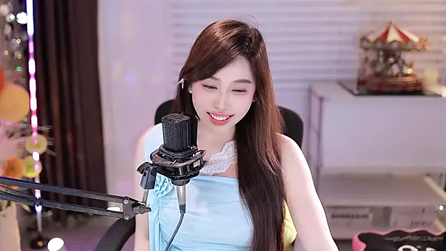 SleepArtist online show from November 2025 07:03:01 PM