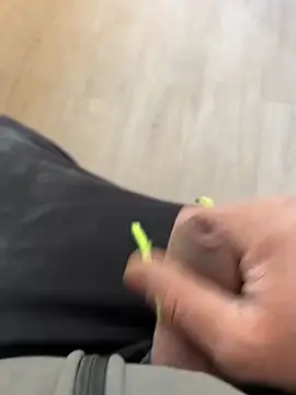 Snapshot of Angeloggaa chatting on December 2024 09:30:02 AM Angeloggaa online show from December 2024 09:30:02 AM