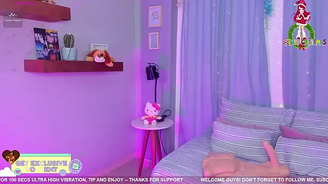 Snapshot of Tiny__Emmy chatting on December 2024 01:30:02 PM Tiny Emmy online show from December 2024 01:30:02 PM