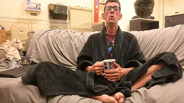 joeiandola online show from April 2026 03:16:01 PM