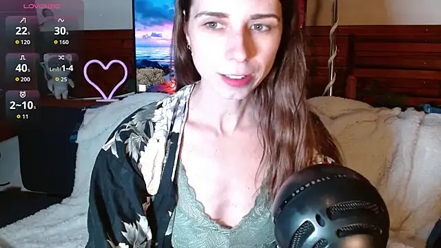 Snapshot of Trinity_Fire chatting on January 2026 01:08:01 AM Trinity Fire online show from January 2026 01:08:01 AM